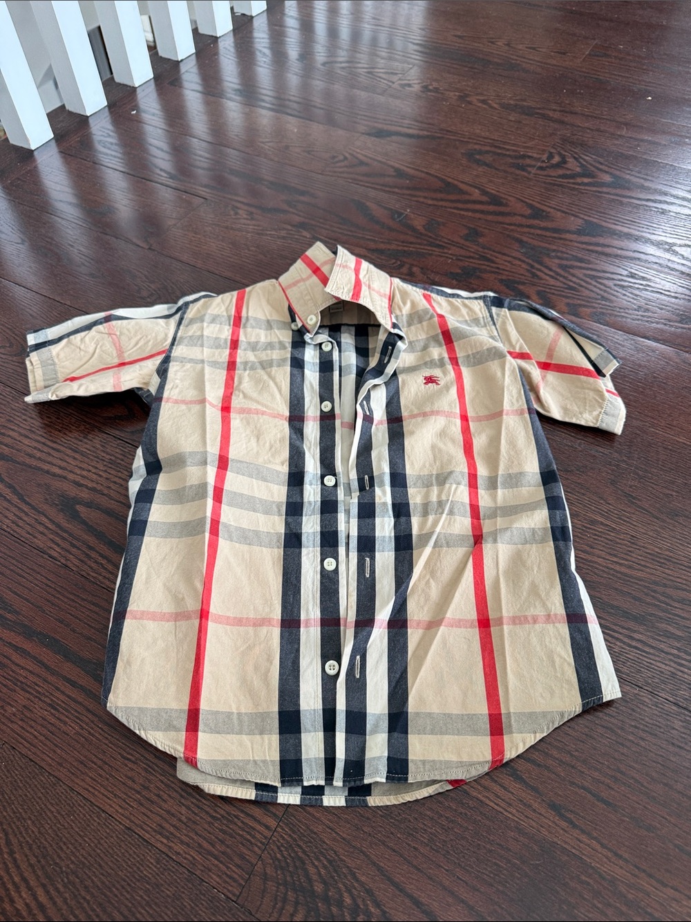 Classic Plaid Short-Sleeve Button-Up Shirt - Beige/Black/Red